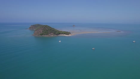 Sailboats-In-Double-Island-Near-Ellis-Beach,-Palm-Cove,-Cairns,-North-Queensland,-Australia