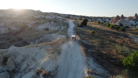 Land-Rover-Todoterreno-En-Capadocia-Turquía