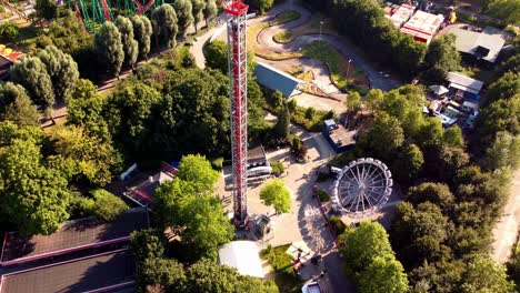 G-force-high-speed-ride-in-Walibi-Holland-in-the-Netherlands