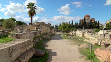 Pompeion-in-Kerameikos-consisted-of-a-large-courtyard-surrounded-by-columns-and-banquet-rooms