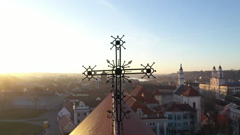 Drohne-Luftbild-Von-Altstadtdetails-In-Kaunas,-Litauen