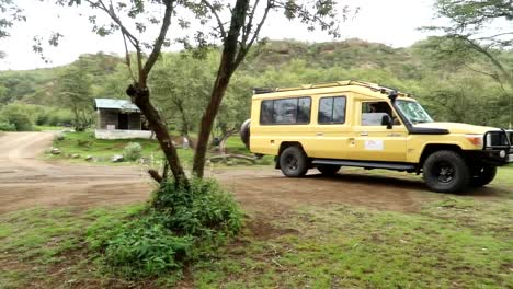4X4-Safari-vehicle-arriving-in-Hell's-Gate-National-park,-Kenya,-Africa