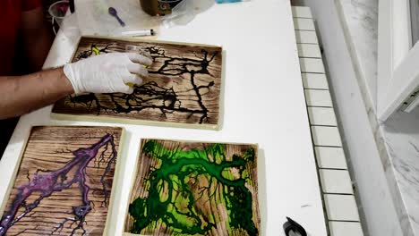 Cutting-board-making-process-with-epoxy-resin-method-and-fractal-burning-wood