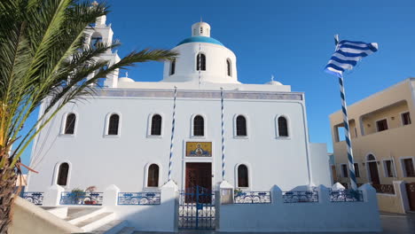 Iglesia-De-Panagia-Platsani-Oia-Pueblo-Isla-De-Santorini-Cícladas