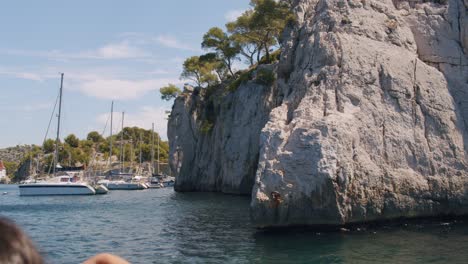 Boat-cruise-Marseille-and-Cassis-calanques-south-of-France