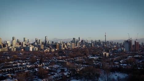 Toronto-Skyline-Sonnenuntergang-Winter-4k-Luftaufnahme