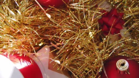 Red-and-golden-Christmas-decoration