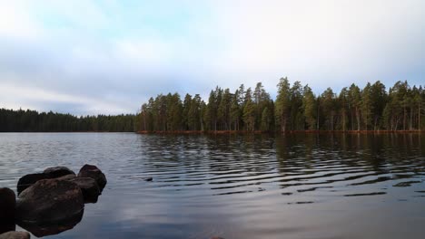 Nordic-lake-scenery-with-time-lapse