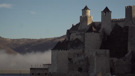 Fortress-Golubac-in-mist-by-the-river