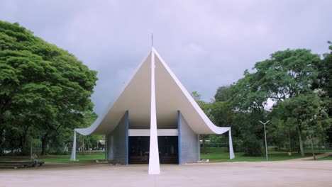 Iglesia-De-Nuestra-Señora-De-Fátima---Plano-Frontal---Plano-Panorámico