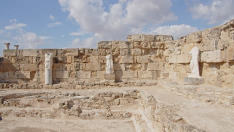 Überreste-Der-Antiken-Stadt-Und-Statuen-Auf-Der-Insel-Zypern