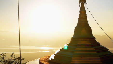 Temple-at-the-top-of-the-mountain-sunset-60p