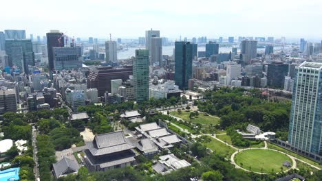 The-aerial-view-of-the-Tokyo-park