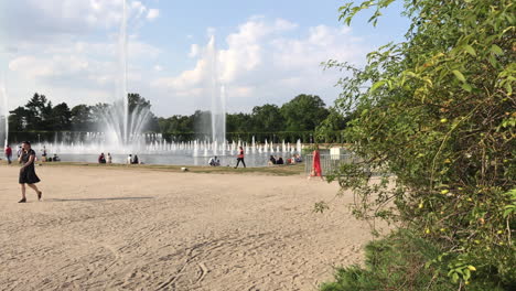 Reveal-of-Wroclaw-Multimedia-Fountain