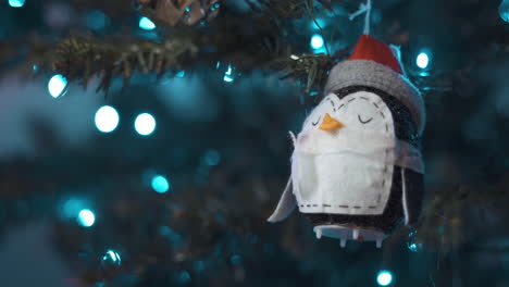 Penguin-bauble-on-the-Christmas-tree