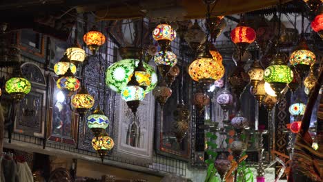 Arabic-lights-in-a-bazaar
