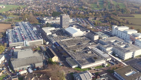 Wide-aerial-view-of-Basildon-University-Hospital-A-E,-Nethermayne,-Essex,-UK