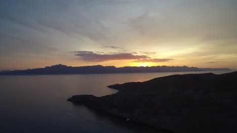 Luftaufnahme-Des-Sonnenuntergangs-Auf-Der-Insel-San-Francisco,-Baja-California-Sur