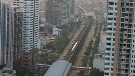 4K-Two-BTS-Skytrain-Stations-and-one-Train-Cart-going-from-one-to-the-other