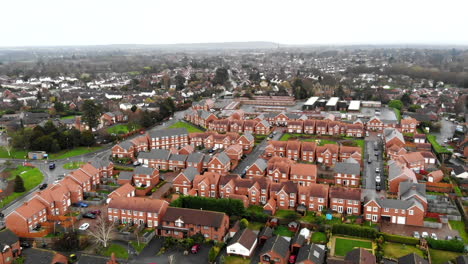 Aerial---A-residential-of-Shrewsbury,-a-cold-day-with-a-view-above-the-houses-from-the-sky-in-a-small-county-town,-Shrewsbury,-England,-United-Kingdom,-Europe