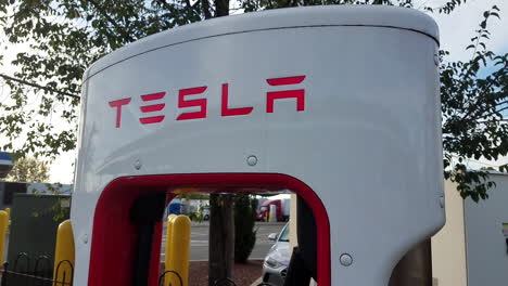Tesla-Charging-Station-in-an-outdoor-parking-lot
