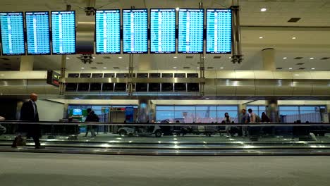 Passengers-walking-in-Denver-Airport-in-slow-motion