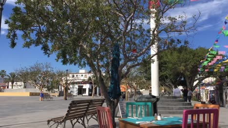 Bunte-Ansicht-Der-Innenstadt-Von-San-Jose-Del-Cabo-In-Mexiko-Am-Nachmittag,-Zeitraffer