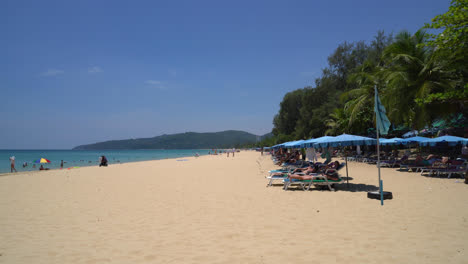 Phuket,-Tailandia,-Alrededor:-Hermosa-Playa-Tropical-Y-Mar-En-Phuket,-Tailandia