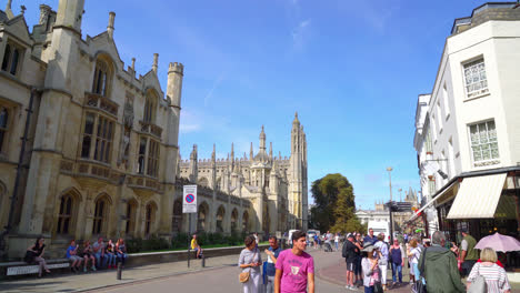 Cambridge-England,-circa-:-Street-with-college-view-in-Cambridge,-UK