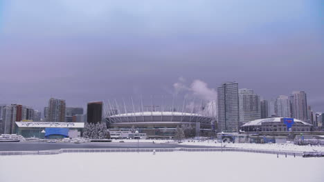 Vancouver-Skyline-Zeitraffer-An-Einem-Sehr-Verschneiten-Tag