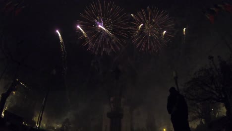 Time-lapse-fireworks-in-front-of-a-church-in-Cluj-Napoca-in-4K