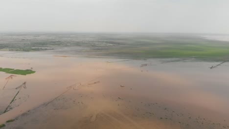 Panning-Aerial-Drone-Shot-of-Tonle-Sap-Lake