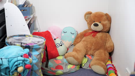 Book-Reading-Corner-With-Teddies-In-An-Empty-Elementary-Classroom
