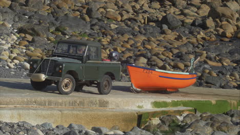 Fisherman-hooks-boat-to-truck-on-boat-ramp-after-day-on-the-water
