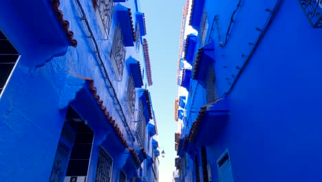 Picturesque-blue-street,-The-Blue-Pearl,-Chefchaouen-in-Morocco