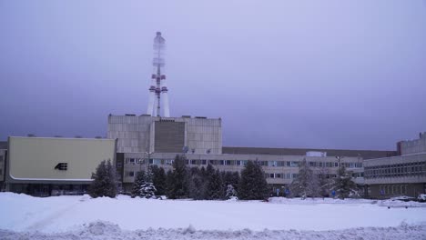 Una-Foto-De-La-Central-Nuclear-De-Ignalina-En-Lituania-En-Un-Frío-Invierno-Nevado