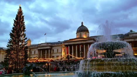 Busy-peoples-view-past-the-National-Gallery-in-Trafalgar-Square