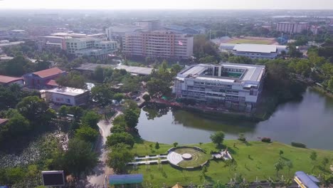 Rajamangala-Universidad-De-Tecnología-Isan,-Campus-Principal
