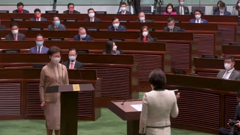 Die-Frühere-Vorstandsvorsitzende-Von-Hongkong,-Carrie-Lam,-Spricht-Während-Der-Eidzeremonie-In-Der-Hauptkammer-Des-Legislativrates