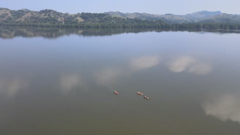 Kayak-and-paddle---Sontecomapan-lake