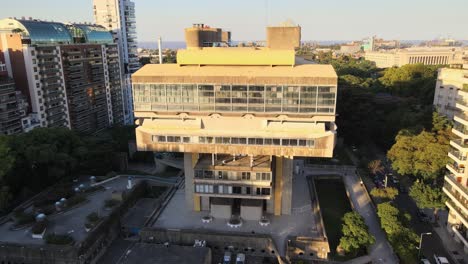Aerial-tilt-down-view-of-Mariano-Moreno-National-Library-in-Buenos-Aires
