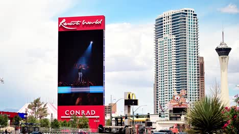 LED-Schild-Für-Resorts-World-Auf-Dem-Las-Vegas-Strip