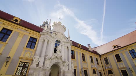Facade-of-the-Abbey-of-Dürnstein