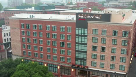 Residence-Inn-and-Courtyard-by-Marriott-Hotel-in-Downtown-Richmond-Virginia