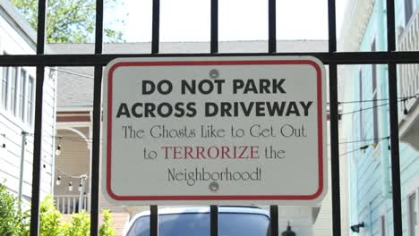 Dorothea-Puente-Murder-House-Driveway-Sign