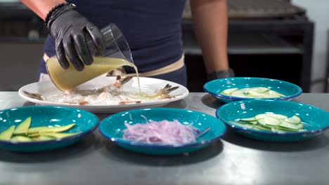 Shrimp-Aguachile-fresh-chili-adding-dressing-slider-shot