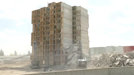 Heavy-plant-machinery-is-used-in-Toronto-Canada-to-demolish-old-apartment-towers