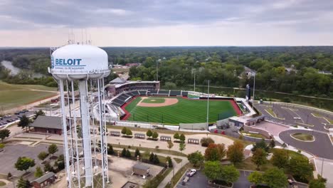 Water-Tower-And-Baseball-Stadium-In-Beloit,-Wisconsin,-USA