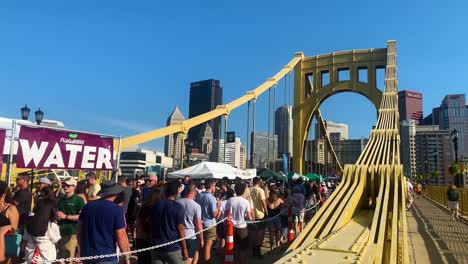 People-gathered-on-Andy-Warhol-Bridge-during-the-Picklesburgh-Food-festival