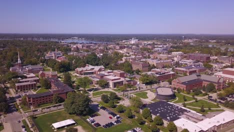 Wide-aerial-pan-of-campus-of-Hope-College-in-Michigan-on-sunny-day